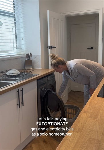 Someone help me out here #homeowner #bills #household #home #hometok #homeinspo #fyp