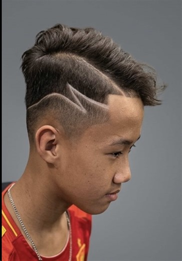 Hôm nay cầu thủ Neymar ghé tiệm làm quả lúa 🌾 công kinh Z #bìnhchanh #kechetaotocnamBC #JET #tantuc ae nào thich lên clip book tiktok minh nha