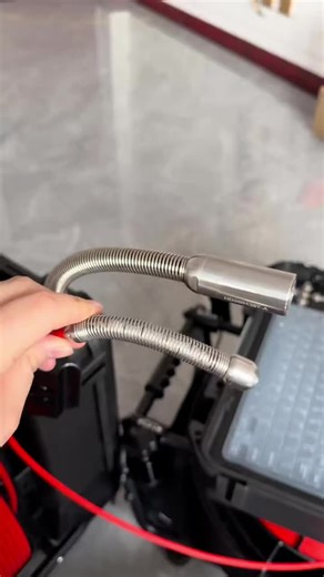 A plumber‑favorite inspection camera built for 50–75 mm pipes, perfect for small sewer lines. #plumber #camera #sewercamera #pipecleaning #inspect #drain