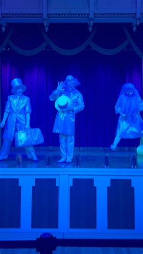 Ghosts Escaped The Haunted Mansion at Walt Disney World! #mickeysnotsoscaryhalloweenparty #shorts