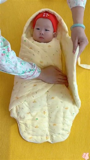 Mommy's due date is approaching, here's a handmade swaddle blanket