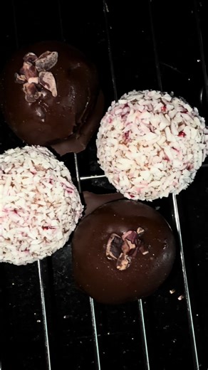 How we make our famous brownie and coconut bites! 💝#wholefoods #bitesize