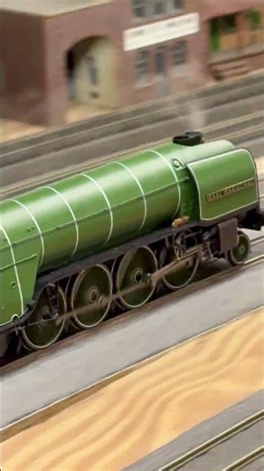 Earl Marischal Heads Towards Queen Interlocking
