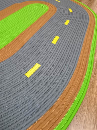 3 comments | Koberec Jelly-Roll ušitý ako autodráha pre hranie sa...