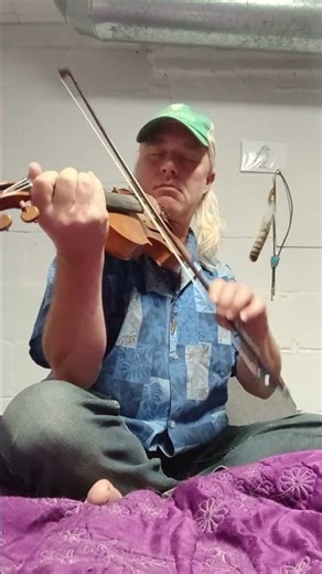 the rout played with a c natural note and an f # note in the melody . g major scale , Dorian mode 🎻