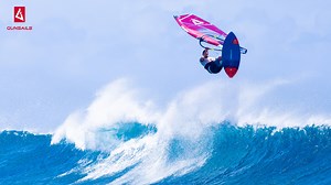 1.3K views · 29 reactions | SEAL 2025 - Agility that Inspires The new Seal is more compact and responsive than ever. With its reduced boom length and innovative mini-battens, it delivers ultimate control and seamless maneuvers – whether you're riding small waves or charging big surf. The Seal combines powerful drive with precise neutrality, perfect for riders who are ready to take on any wave. | GUNSAILS | Facebook