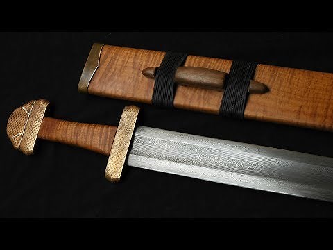 Épée viking en damas multibarreaux