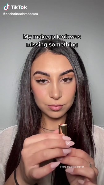 Elevating Everyday Look with L'Oréal Paris Red Lipstick