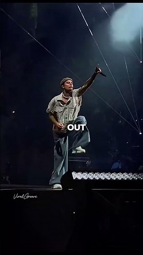 😭🎤 This Girl Screaming at Hailey While Justin’s Performing 😱💫#justinbieber #shorts