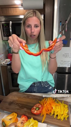 Easiest Way to Cut a Bell Pepper