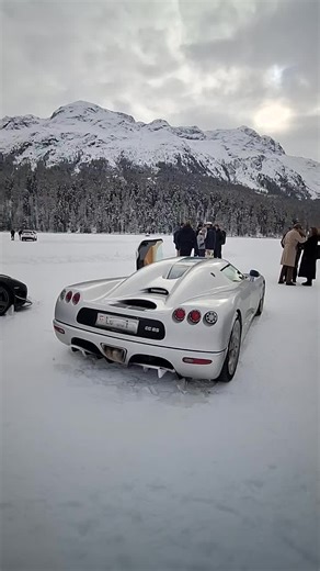 koenigsegg cc8s