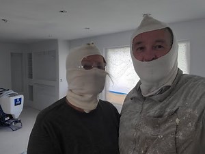 How we Spray Texture on Drywall using a Graco Magnum1500 texture machine
