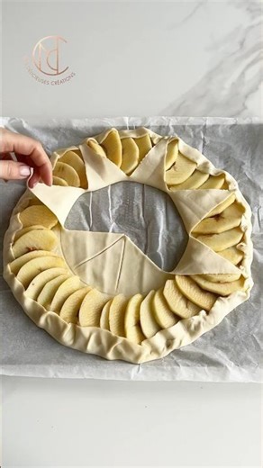 Réalise cette Couronne aux pommes simple et rapide ! 😍🤍recette ⬇️⬇️⬇️