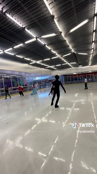 Axels of today, tried fixing my technique on the first 3 clips 😭 || #fyp #fypage #fypツ #fypviralシ #foryou #ice #iceskating #skating #figureskating #figureskater #fs #skate #jumps #axel