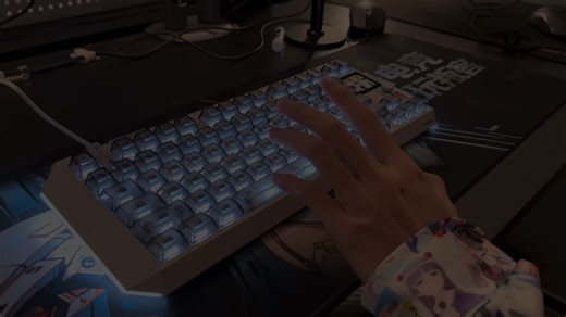 7588104778933805691终于要开始我的游戏世界生活了吗 #动漫男主#奶痞 #MelGeek #蜜氪 #奇点磁轴键盘_1