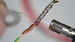 Hot Devil products have always been reducing set-up times by creating Blow Torches that are perfect for, small hard-to-reach projects and tasks. Hot Devils' new 3-in-1 Blow Torch and Soldering Iron is another innovative product designed for multi-faceted use with its adjustable head with eight different selectable angles across a 90-degree range. Hot Devil 🎥📸🎙James Russell Gray #Tradies #tradielife #tradesman #trades #tradespeople #tradeswoman #carpenter #carpentry #builders #electrician #plu