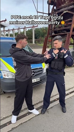 Ich schmeiße eine Halloweenparty 🎃 | Finnel #shorts