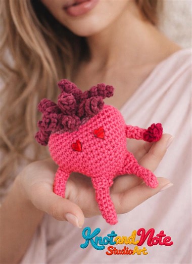 Crochet PATTERN: Small Plush Heart, Easy Crochet Pattern, Plush Heart Keychain, Amigurumi Stuffed Heart, Knitted Heart, Crocheted Heart - Etsy