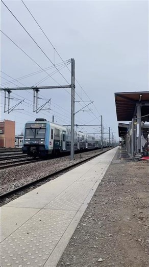 Super passage en mode fusée à la gare de Chelles