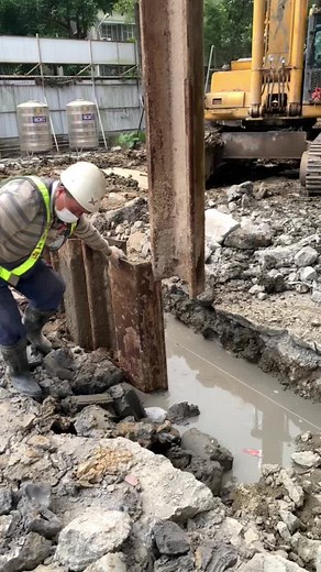 Steel Pile Installation in Urban Construction Sites