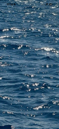 3.5 carats of emerald cut diamonds in a full eternity ring. I designed this piece so the emerald cuts wrap seamlessly around the finger, creating that clean, uninterrupted line of step-cut sparkle. One of my favourite designs recently. Emerald cuts just look incredible in a full eternity. Would you choose emerald cut or round diamonds for an eternity ring? #EternityRing #EmeraldCutDiamond #DiamondEternityRing #BespokeJewellery #LondonJeweller