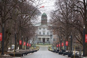 Montreal ice storm: What is open, closed and disrupted Wednesday