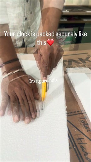 Resin wall clock packaging 🥰 #shortsfeed #wallclock #resinart #packaging