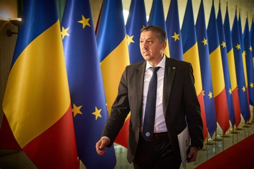 Programele școlare pentru clasa a IX-a, aprobate. Excepție: Limba română. Cum explică ministrul David situația