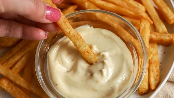 This easy truffle aioli recipe makes the perfect dipping sauce for fries