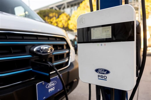 Big 3 automakers scaling back EV plans for 2026