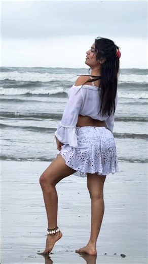 Unfiltered indian beach beauty #indian #beauty #beach