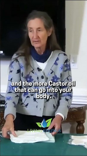 This is how you make your own castor oil pack for deep healing