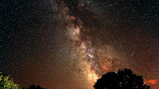 277K views · 556 reactions | Sometimes, we stumble upon incredible things purely by chance. This is the story of how two radio astronomers back in the 1960s discovered the beginning of EVERYTHING by accident. It's still a ~big~ deal. | Great Big Story | Facebook