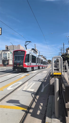 Exploring the Siemens S200 SF Light Rail in San Francisco