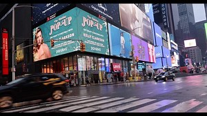 Kelly Clarkson on Instagram: "Thanks for the love @pandora! Listen to The Holiday Pop-Up on Today's Christmas to hear me go behind-the-scenes of my new album 'When Christmas Comes Around...' 💖 #PandoraMusic #WhenChristmasComesAround"