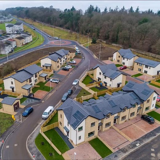 It’s great to see the progress made at Woodend Farm in Hallglen, Falkirk. The £31m development is being delivered by CCG on behalf of @falkirk.council and comprises 99 one, two, three and four-bedroom new build homes, along with 12 one, two and three-bed houses created within the former, 19th century Woodend Farmhouse. Supported by £9m of grant funding from @scotgov , the project will contribute significantly to the supply of high-quality, energy-efficient affordable homes in the region, while a