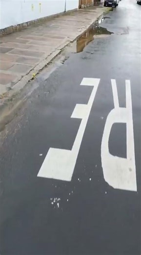 Seguidor nos envia um vídeo e solicita o recolhimento de areia que foi amontoada