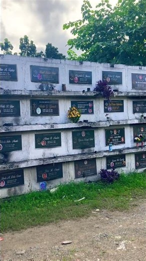 Apartment-type cemetery in the Philippines!