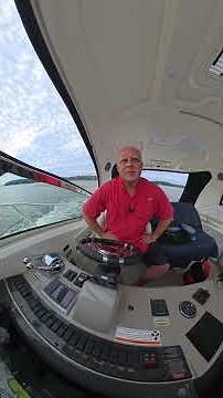 Garmin Autopilot with Autorouting for automatically steering the boat