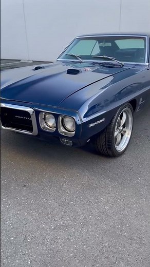 1969 Pontiac Firebird 400 in Liberty Blue