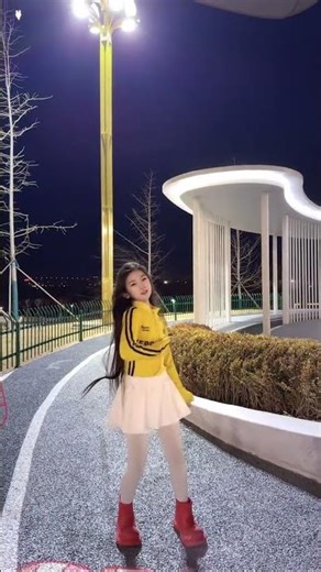 Dance Craze Sweeping the Internet