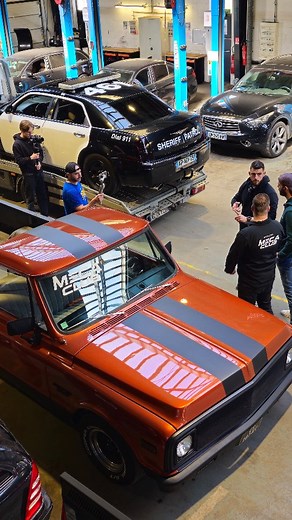 Méca-Club France | "LA BAVURE" JOUR 1 1️⃣ @paris_interceptor x @meca_club Début des travaux 👨‍🔧 Remplacement des trains avant ✅️ Pour ceux qui n'ont pas... | Instagram