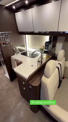 Morelo Loft Liner 100 GQ . Iveco Eurocargo 120 E 28 . 999 x 250 x 368 cm 11990 kg (7950 kg in ordine di marcia) 4 posti 💺 4 posti letto 🛏️ Prezzo a partire da: 349.900 € (German price 🇩🇪) . #morelo #camper #reisemobil #husbil #moreloitalia #luxury #rvluxury #luxuryrv #campingcar #motorhomesofinstagram #motorhome #rv #rvlife #camperonline #wohnmobile #urlaub #autocaravana | Camperonline viaggi in camper di qualità