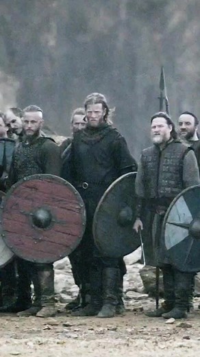 Vikings Warrior Brothers Fight: Ragnar vs Rollo Shield Wall Battle