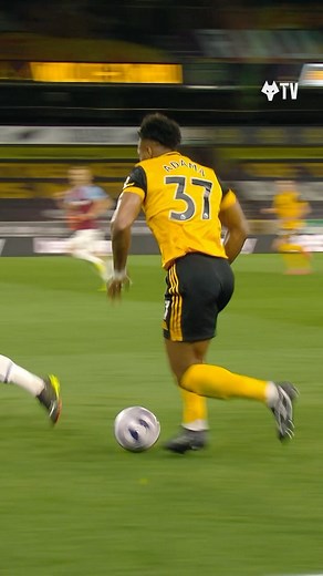 2.1M views · 48K reactions | This Adama run 掠 | Wolverhampton Wanderers FC | Facebook
