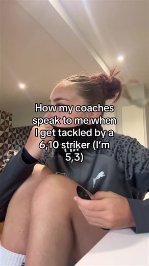 Facing the Challenge: Coaches' Reactions to My Size in Football