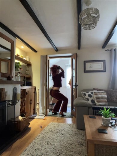 Exploring the Boogie Oogie Dance of the 70s