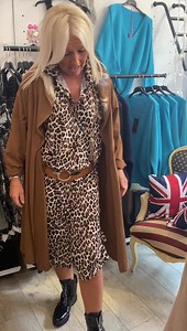 28K views · 453 reactions | Robe leo froufrou 46€ Veste 53€ Ceinture cognac 16€ élastiquée | Lovely | Facebook