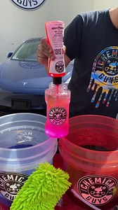 Treat your ride to an intense thick sudsy wash with Maxi Suds paired with the TORQ Big Mouth Max Release Foam Cannon!💦✨ The TORQ Big Mouth Max Release Foam Cannon creates a flurry of the thickest cleaning foam and lubricating suds to allow you to achieve the ultimate scratch-free wash! The Big Mouth’s full-flow technology allows you to easily adjust to make it rain a thick blanket of cleansing foam when paired with a high sudsing soap like Maxi Suds for an intense cleaning experience! What is y