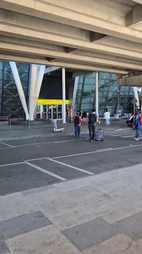 How to get to the airport from downtown Santiago? ✈️ #Shorts #TravelTips #Chile